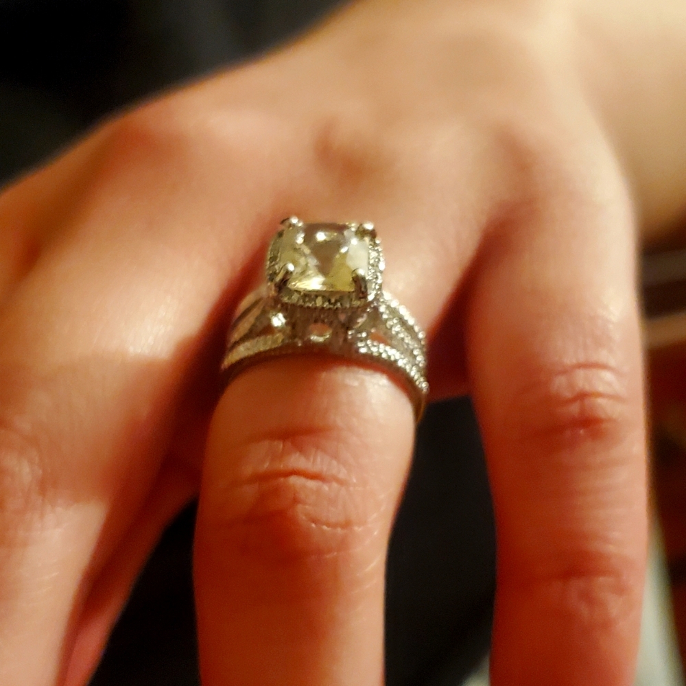 Sterling Silver💃 Yellow Sapphire CZ